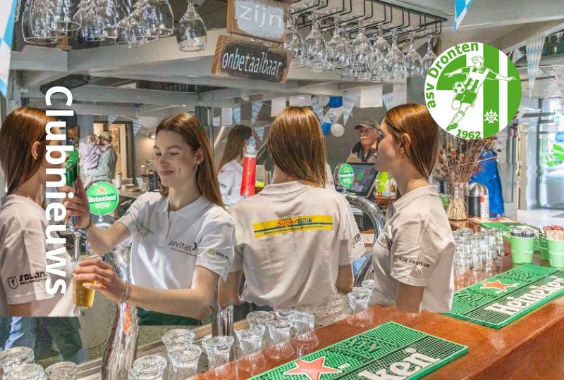 Nieuwe shirts voor kantinemedewerkers