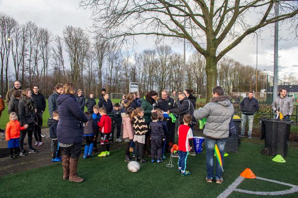 drukte bij de start van de training
